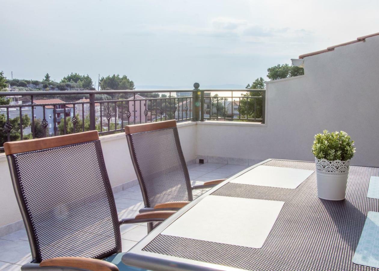 Relax Inn Podstrana Luaran gambar